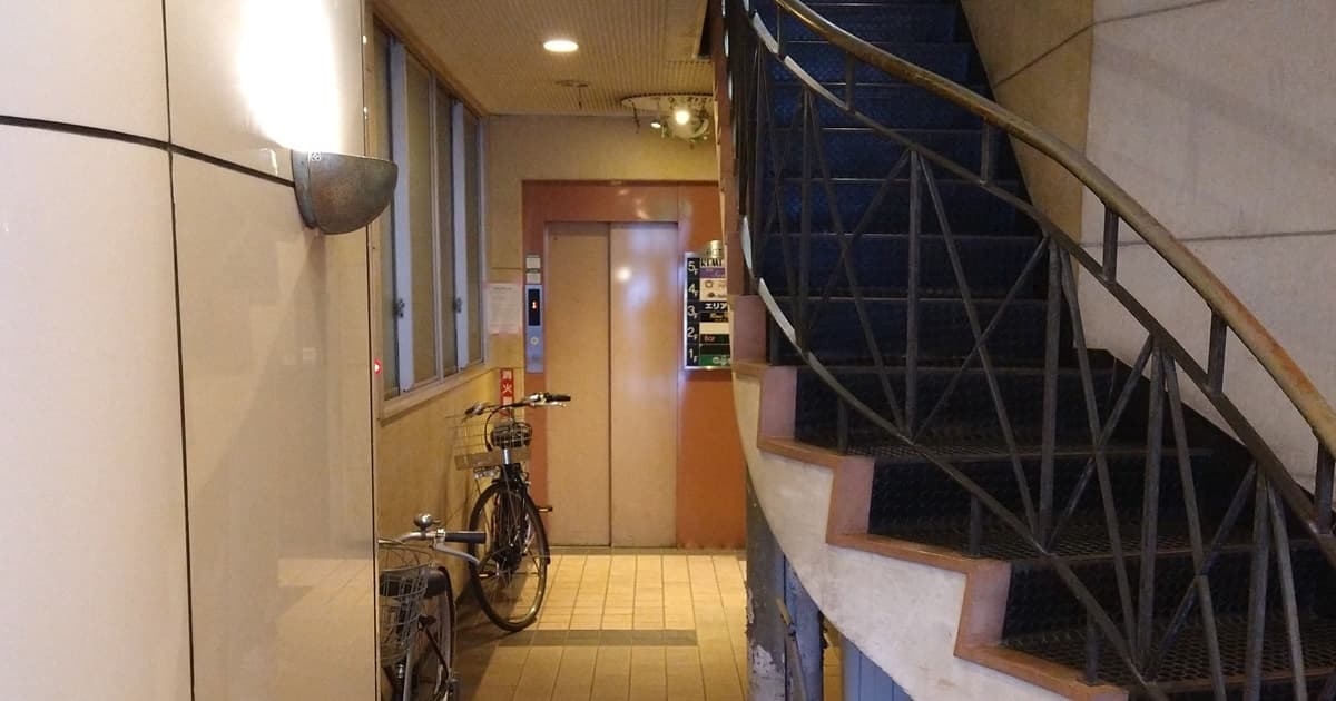 セーフハウス safe house 静岡 七間町 ハンバーガー 評判 口コミ レビュー ランチ メニュー